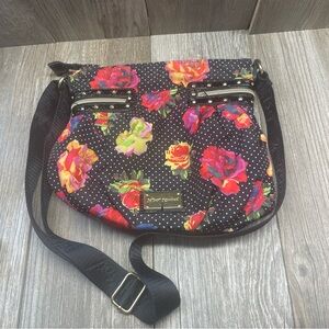 BETSEY JOHNSON FLORAL HANDBAG PURSE SHOULDER BAG FLOWERS ROSES